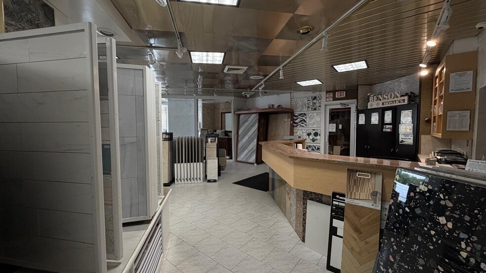 More Photos Of 63-60-63-64 Woodhaven Blvd, Forest Hills Storefront For Lease