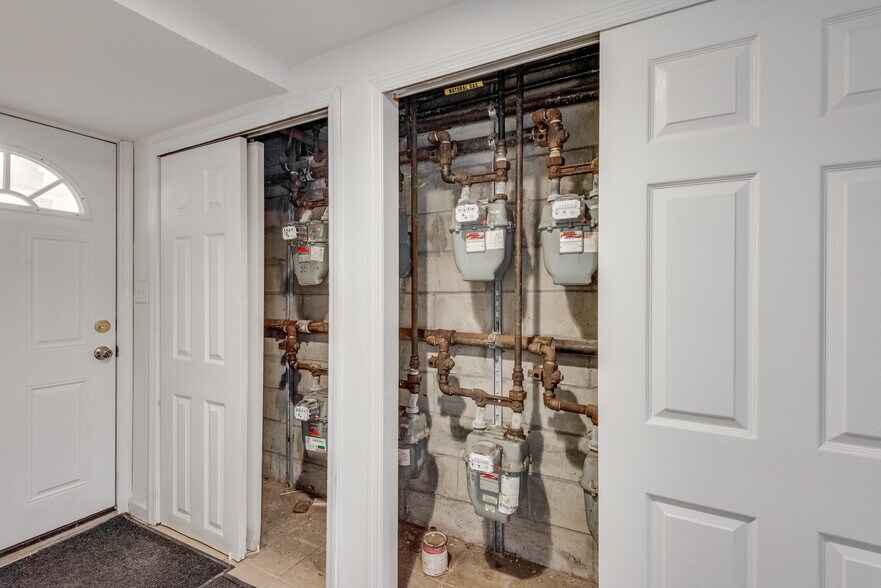 More Photos Of 14 Lincoln Pl, Brooklyn Apartments For Sale