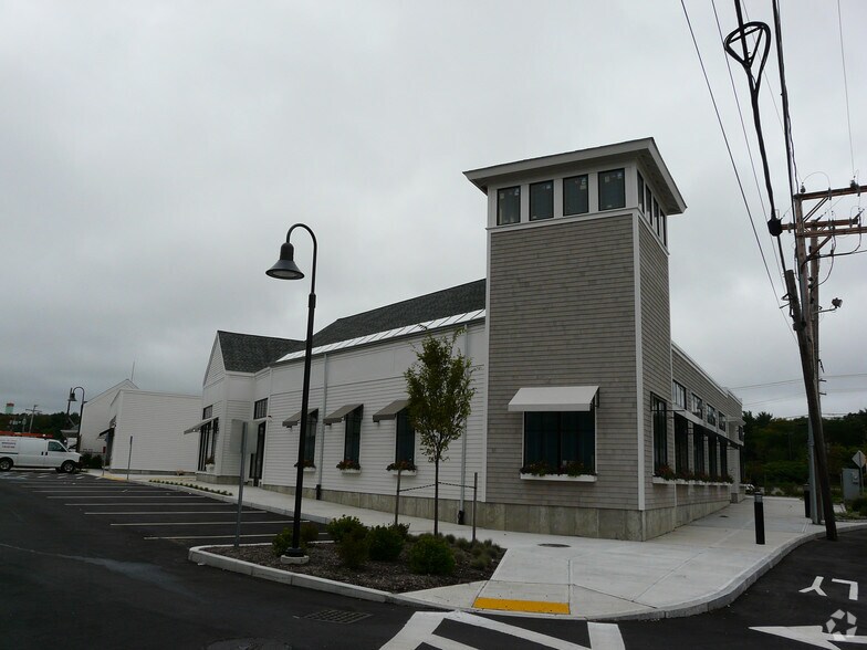 More Photos Of 1914 Ocean St, Marshfield Convenience Store For Lease