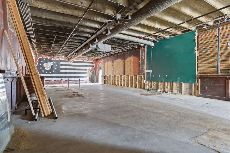 More Photos Of 823 Woodland St, Nashville Freestanding For Lease
