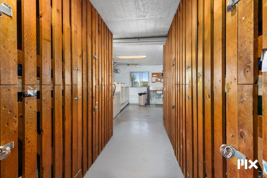 More Photos Of 2907 S Burdick St, Kalamazoo Apartments For Sale