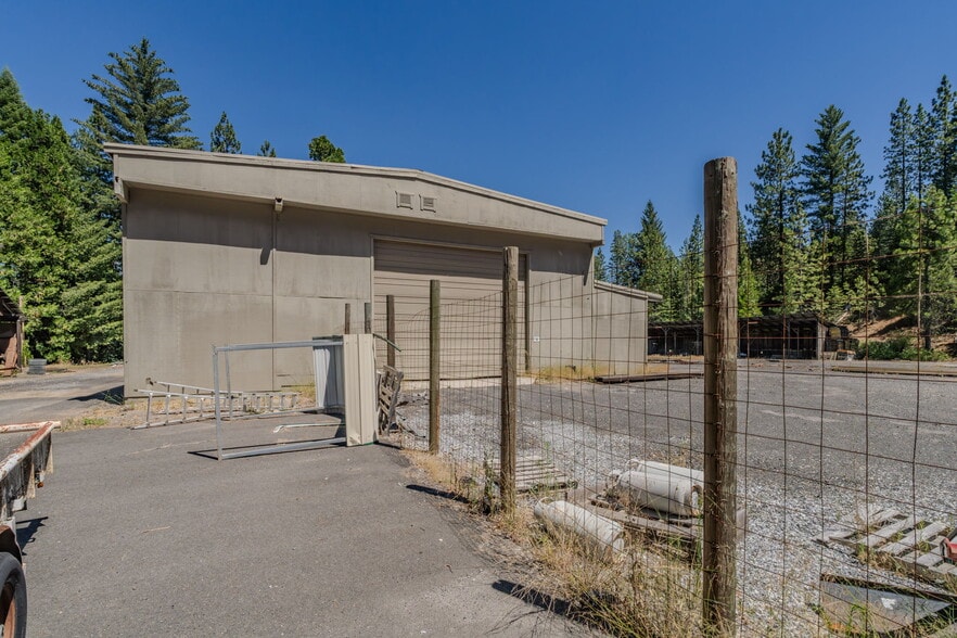 More Photos Of 1495 Linebaugh Rd, Arnold Industrial For Sale