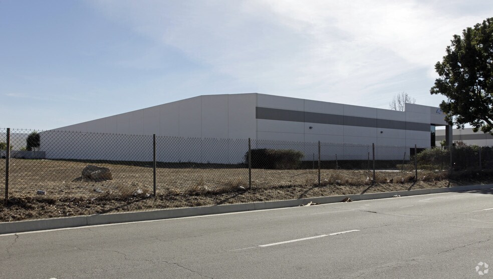 More Photos Of 2821 E Philadelphia St, Ontario Warehouse For Lease