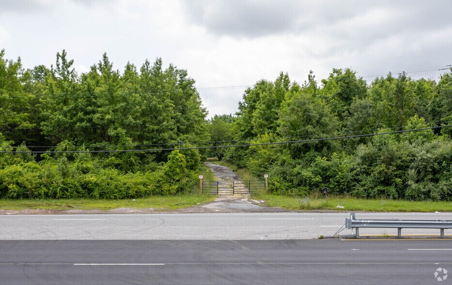 More Photos Of 9115 Pulaski Hwy, Middle River Unknown For Lease