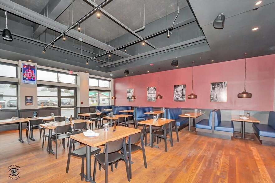 More Photos Of 140 Washington Sq, Washington General Retail For Sale