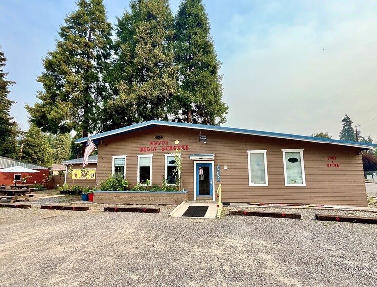 Primary Photo Of 48207 Or-58 Hwy, Oakridge Restaurant For Sale