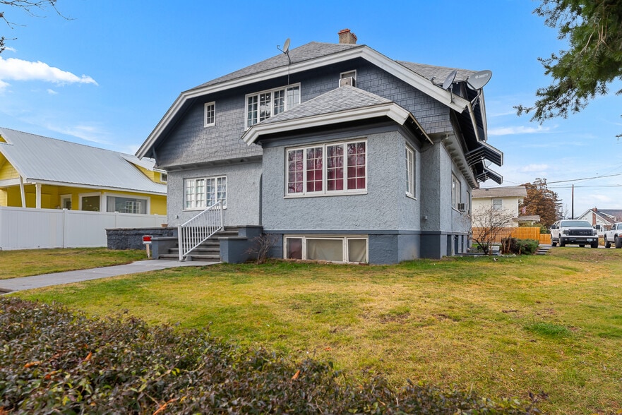 More Photos Of 600 Douglas St, Wenatchee Apartments For Sale