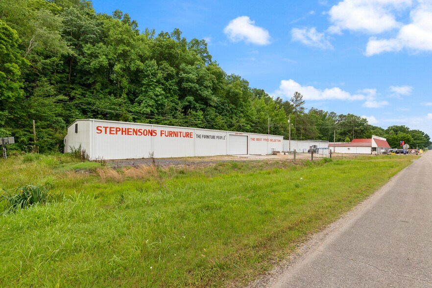 More Photos Of 1416 Highway 70 W, Waverly Flex For Sale