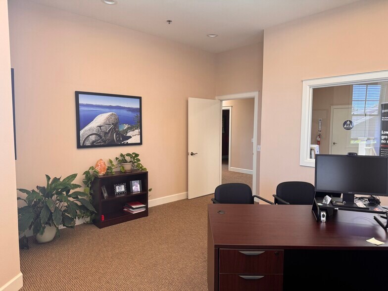 More Photos Of 561 1st St W, Sonoma Loft Creative Space For Lease