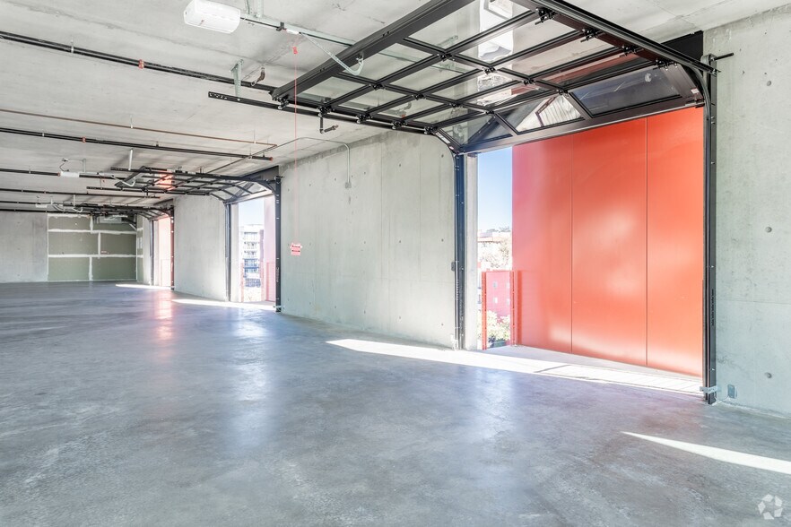 More Photos Of 845 15th St, San Diego Office For Lease