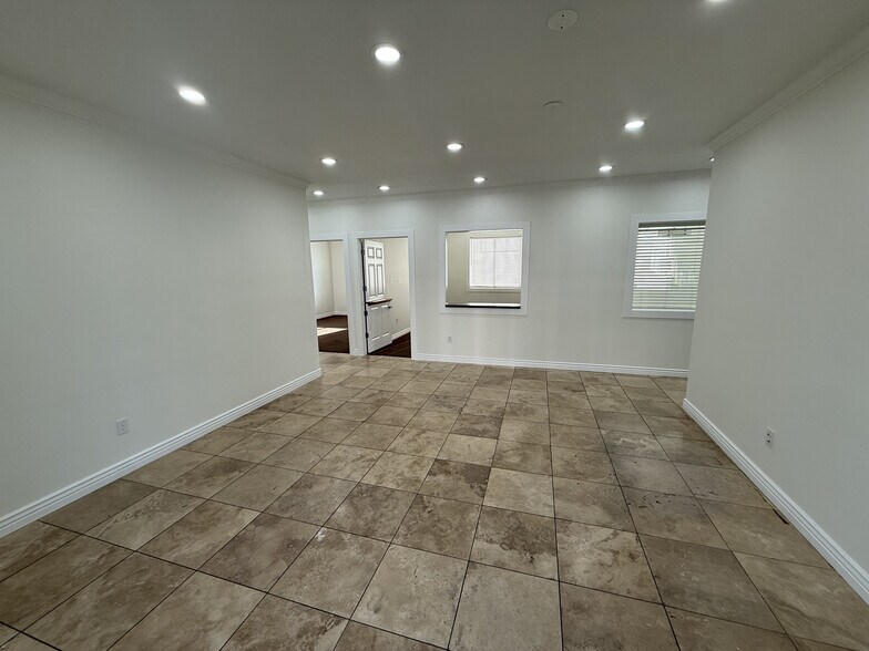 More Photos Of 568-574 E 1400 S, Orem Office For Lease