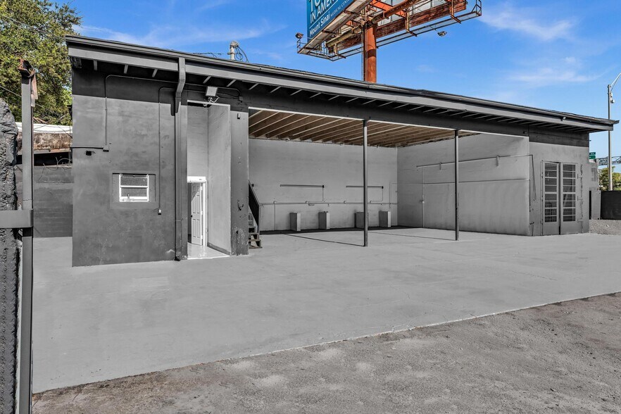 More Photos Of 570 NW 54th St, Miami Auto Repair For Lease