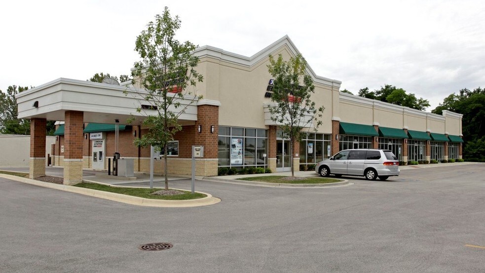 More Photos Of 1000-1050 Geneva Rd, Wheaton Unknown For Lease