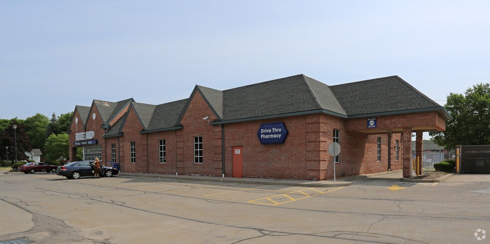 More Photos Of 605 Titus Ave, Irondequoit Drugstore For Lease