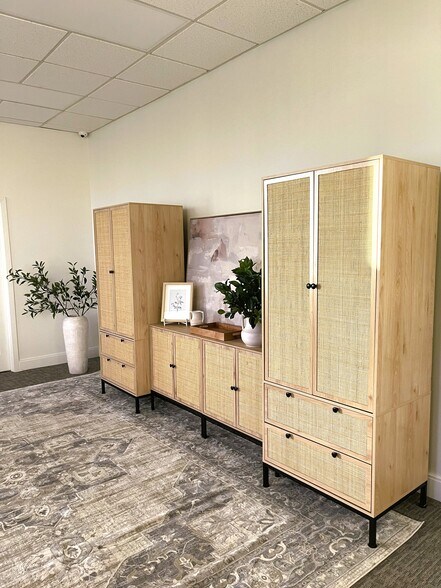 More Photos Of 2843 S County Trl, East Greenwich Coworking Space