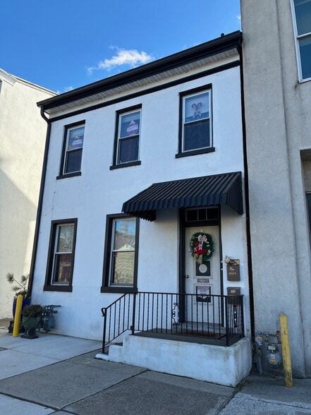 More Photos Of 26 E High St, Pottstown Warehouse For Sale