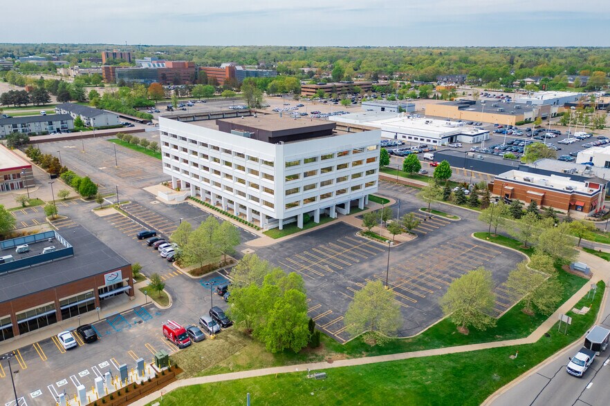 More Photos Of 28333 Telegraph Rd, Southfield Office For Sale
