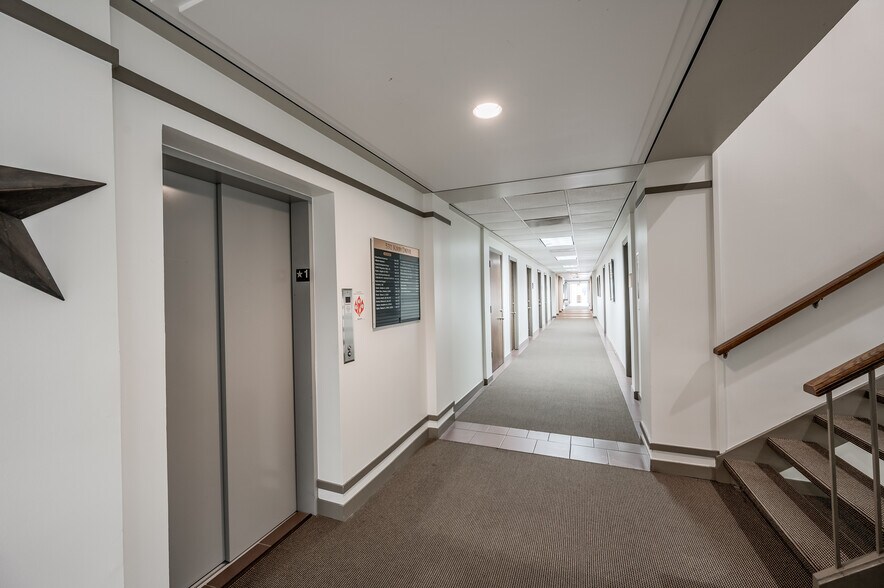 More Photos Of 5311 Kirby Dr, Houston Office For Lease