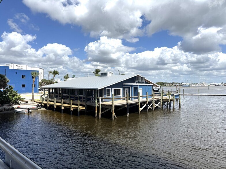 Primary Photo Of 700 Fishermans Wharf, Fort Myers Beach Office For Sale