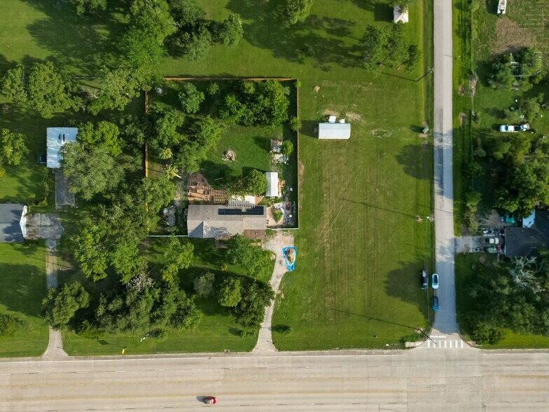 More Photos Of 11111 FM 1764 Rd, Santa Fe General Retail For Sale
