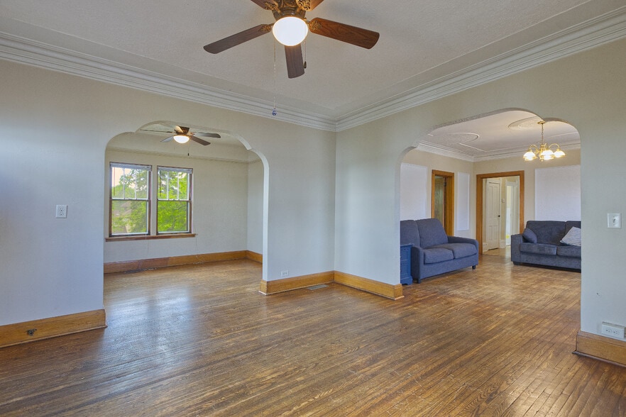 More Photos Of 111-121 Main Ave W, Winsted Storefront Retail Residential For Sale
