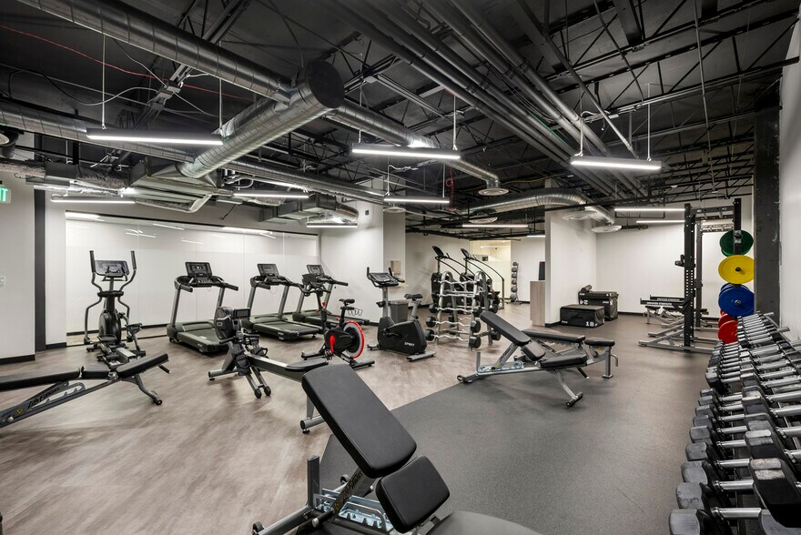 More Photos Of 400 W 48th Ave, Denver Office For Sale