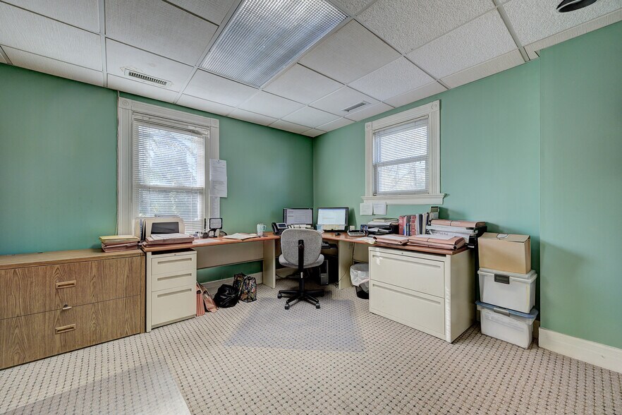 More Photos Of 10 S Prospect St, Verona Office Residential For Sale