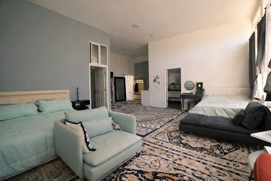 More Photos Of 496 6th St, Montara Office Residential For Sale