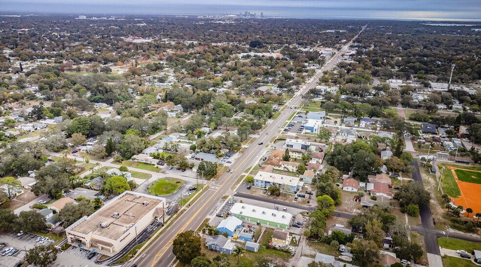 More Photos Of 5702 Gulfport Blvd S, Gulfport Office For Lease