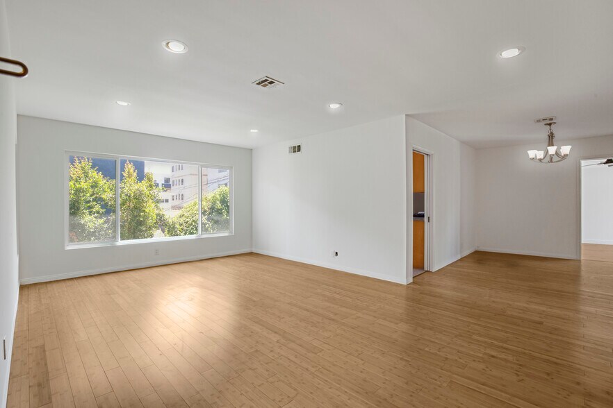 More Photos Of 447 S Palm Dr, Beverly Hills Apartments For Sale