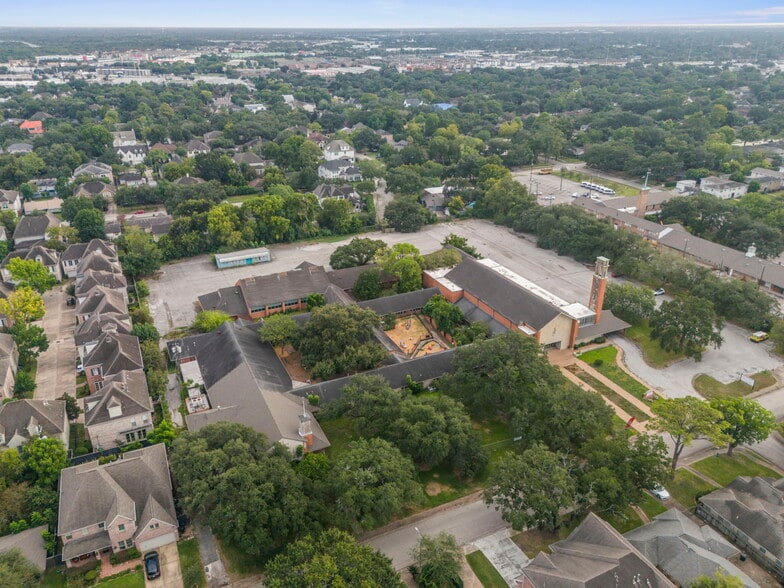 More Photos Of 3511 Linkwood Dr, Houston Religious Facility For Sale