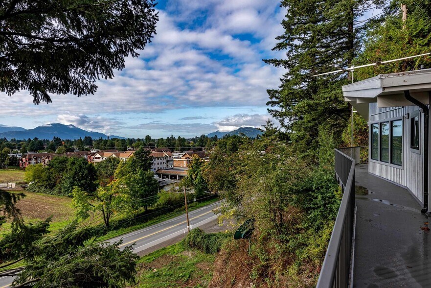 More Photos Of 47005 Yale Rd, Chilliwack Land For Sale