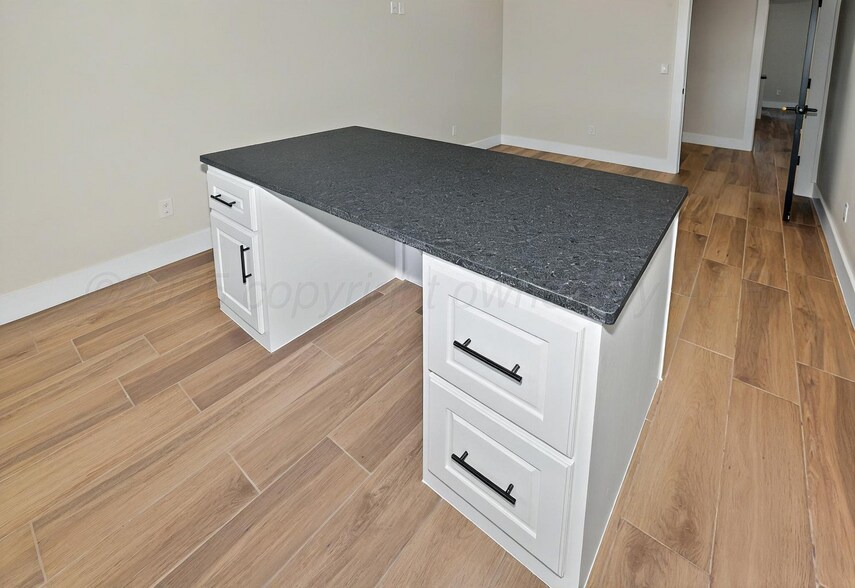 More Photos Of 8581 Cargo Ln, Amarillo Flex For Sale