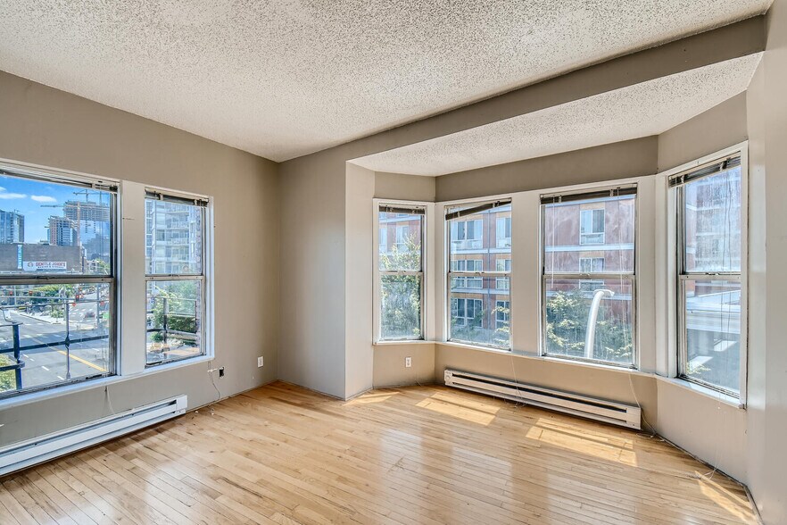 More Photos Of 1951-1967 NW Burnside St, Portland Apartments For Sale