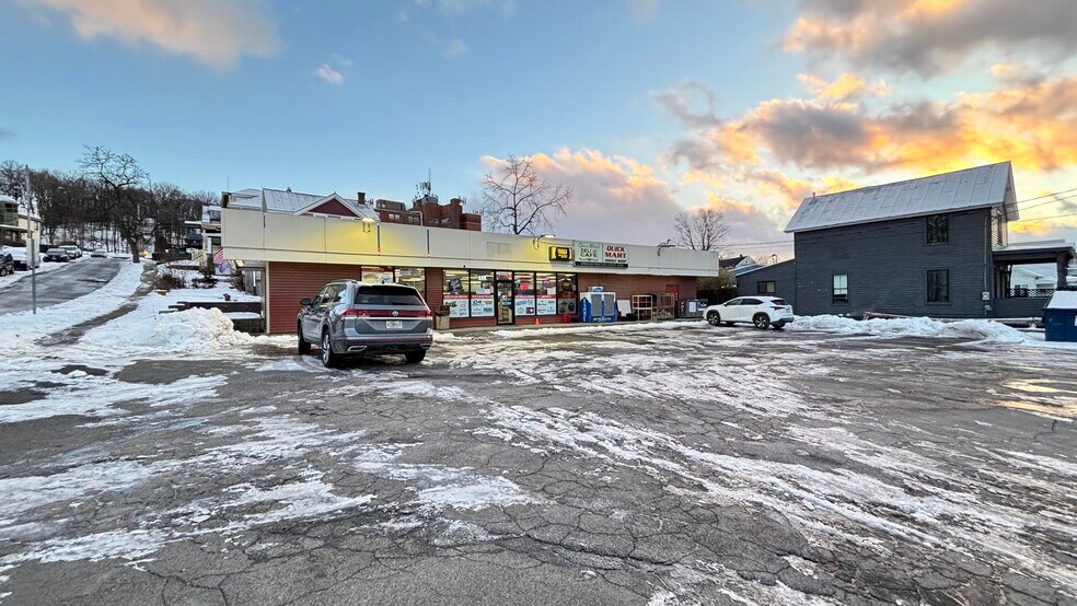 More Photos Of 67-69 Green St, Hudson Convenience Store For Sale