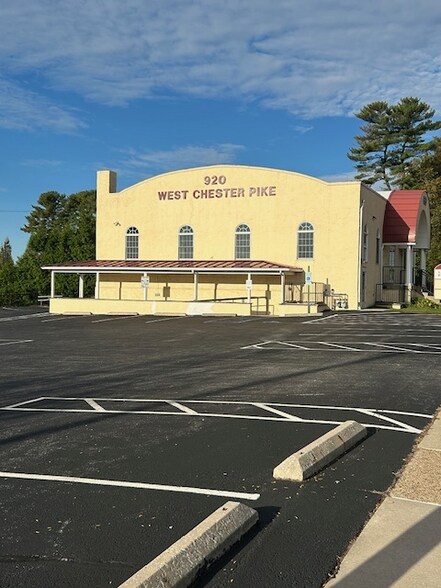More Photos Of 920 West Chester Pike, Havertown Office For Lease