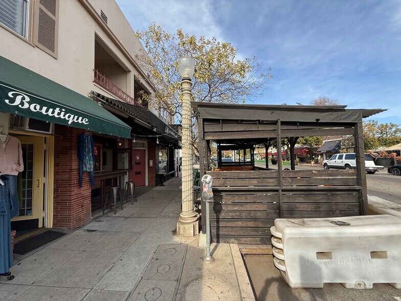More Photos Of 4359-4361 Tujunga Ave, Studio City Storefront Retail Office For Lease