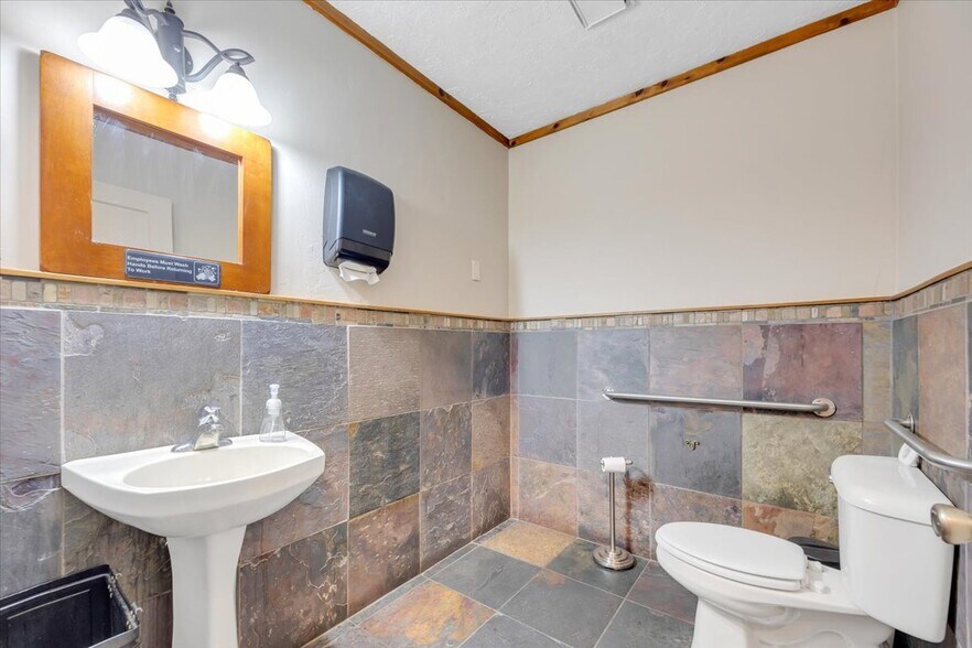 More Photos Of 1051 Hwy 4, Arnold General Retail For Sale