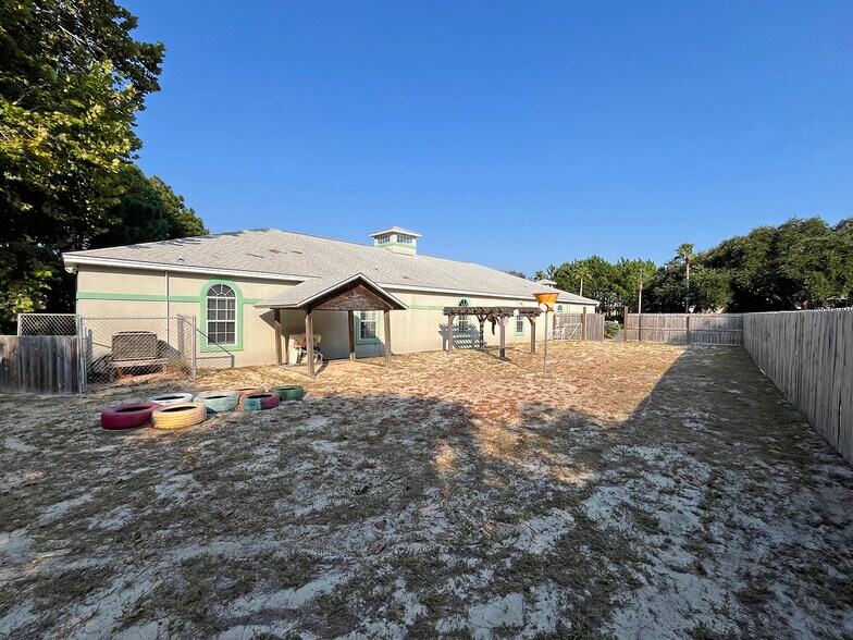 More Photos Of 45 South Shore Dr, Miramar Beach Storefront Retail Office For Sale
