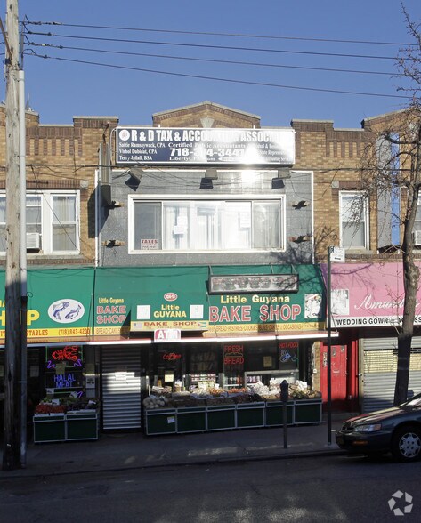 More Photos Of 124-13 Liberty Ave, South Richmond Hill Storefront Retail Office For Lease