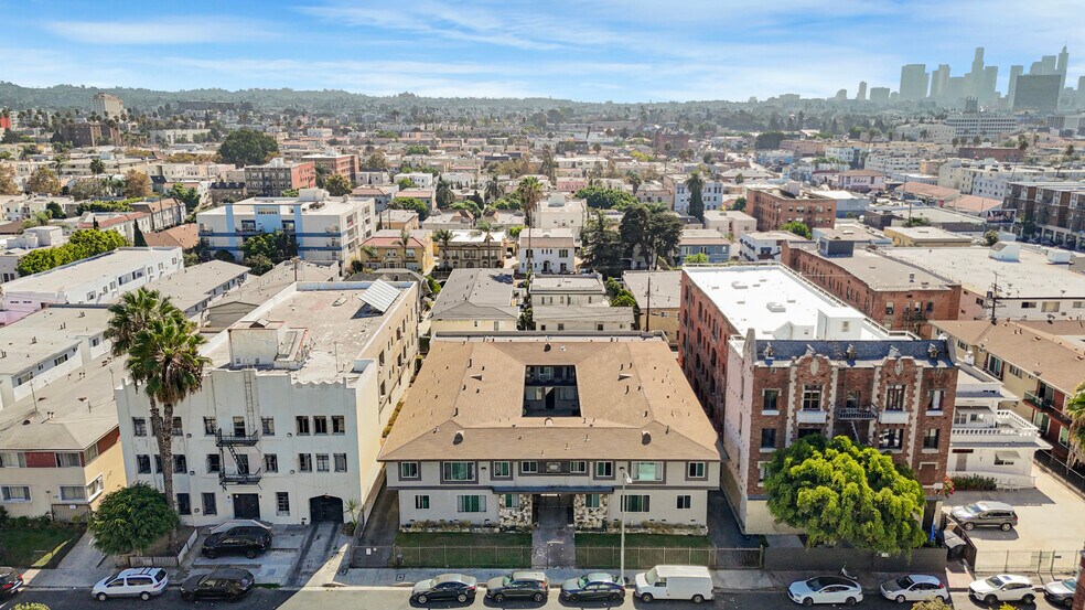 More Photos Of 228 S Mariposa Ave, Los Angeles Apartments For Sale