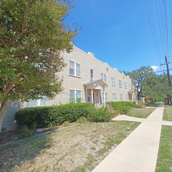 More Photos Of 127 W Magnolia Ave, San Antonio Apartments For Sale