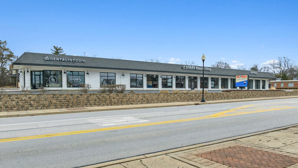 More Photos Of 1403-1425 N Main St, Wheaton General Retail For Sale