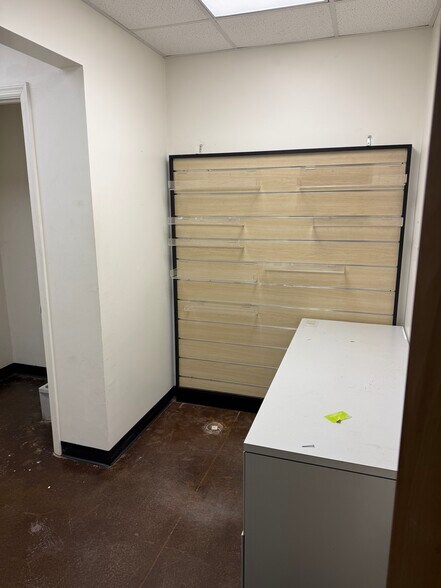 More Photos Of 150 Lovell Rd, Knoxville Storefront For Lease