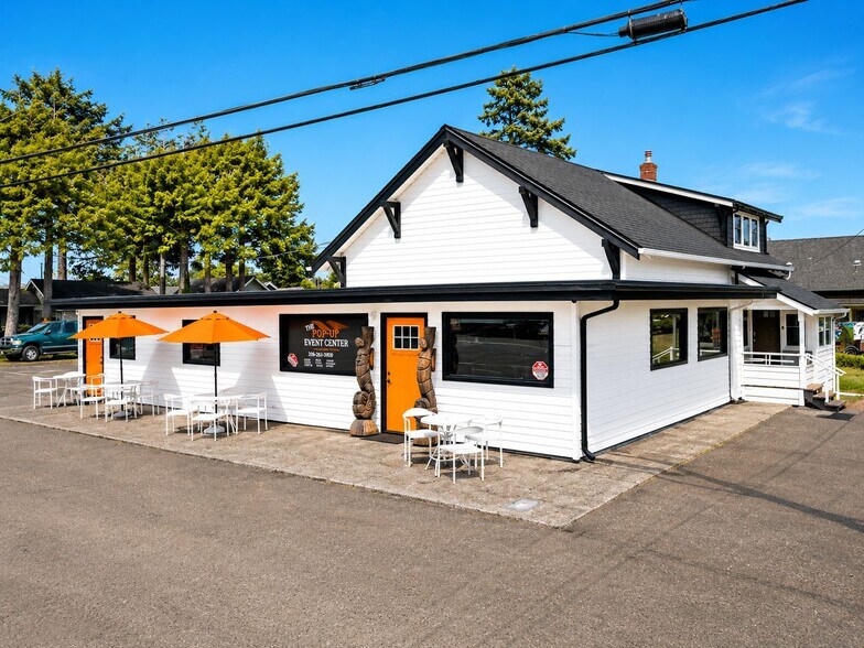 Primary Photo Of 402 Montesano St, Westport Flex For Sale