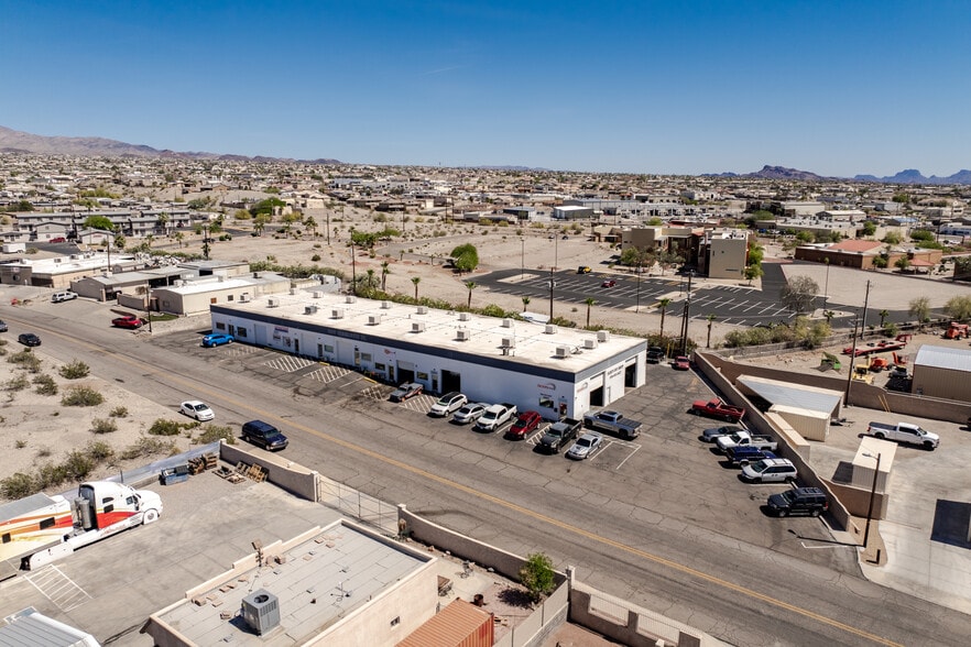 More Photos Of 1950 Commander Dr, Lake Havasu City General Retail For Sale