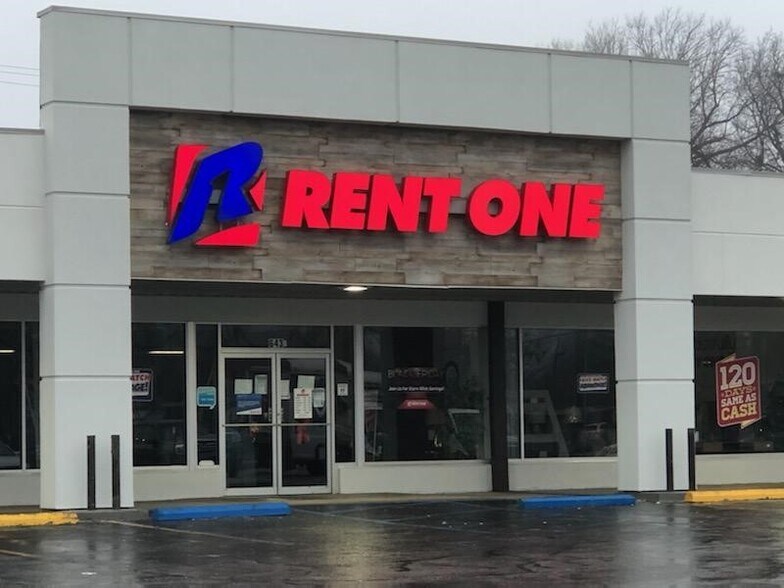 More Photos Of 643 N Morley St, Moberly Storefront For Lease