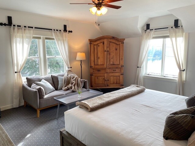 More Photos Of 4362 Crow Valley Rd, Eastsound Hotel For Sale