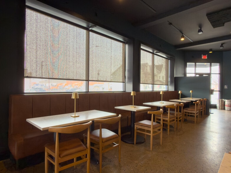 More Photos Of 601 7th Ave, Altoona General Retail For Sale