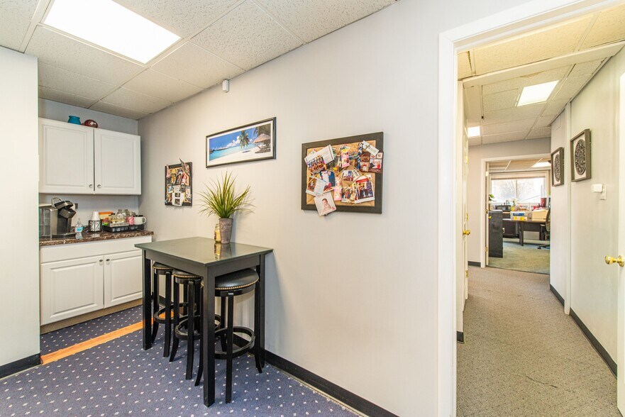 More Photos Of 1 State Rt 94, Vernon General Retail For Sale